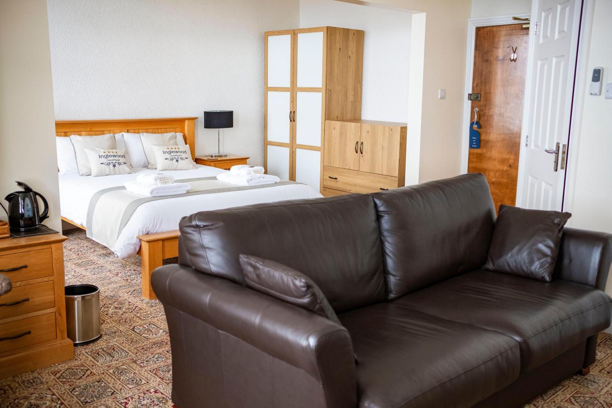 Inglewood - Opul Express Hotel Дъглас Стая снимка