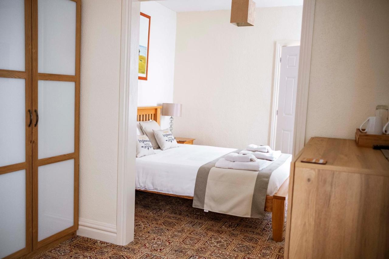 Inglewood - Opul Express Hotel Дъглас Екстериор снимка